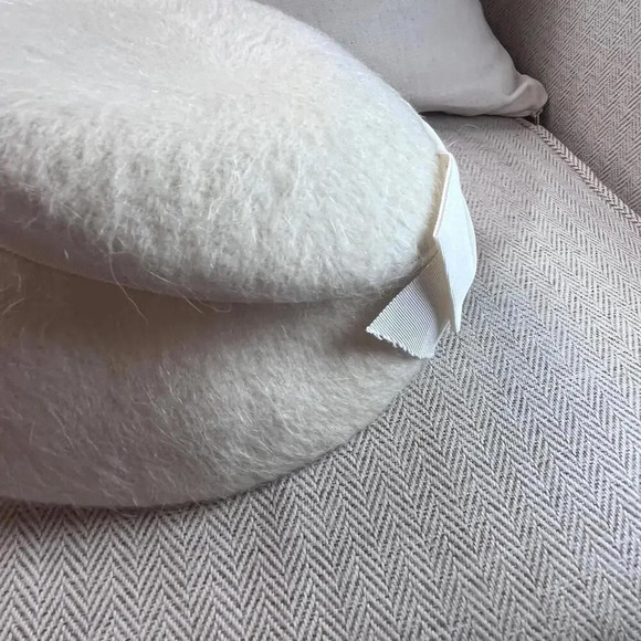 Neumann Englander Snowdrop Women’s Vintage White Hat  from the 1960s.‎ - Picture 5 of 9